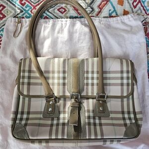 Vintage Burberry candy pink shoulder bag